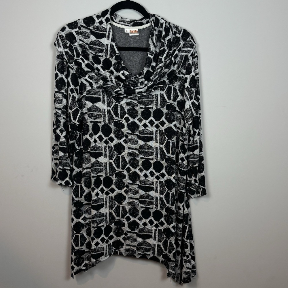 Tianello Womens Cowl Neck Black Geometric Knit Tunic‎ Top SZ Large Asymetric Hem